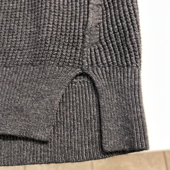 Lululemon Athletica The Sweater Life charcoal gray v-neck knit tunic sweater - Picture 2 of 9